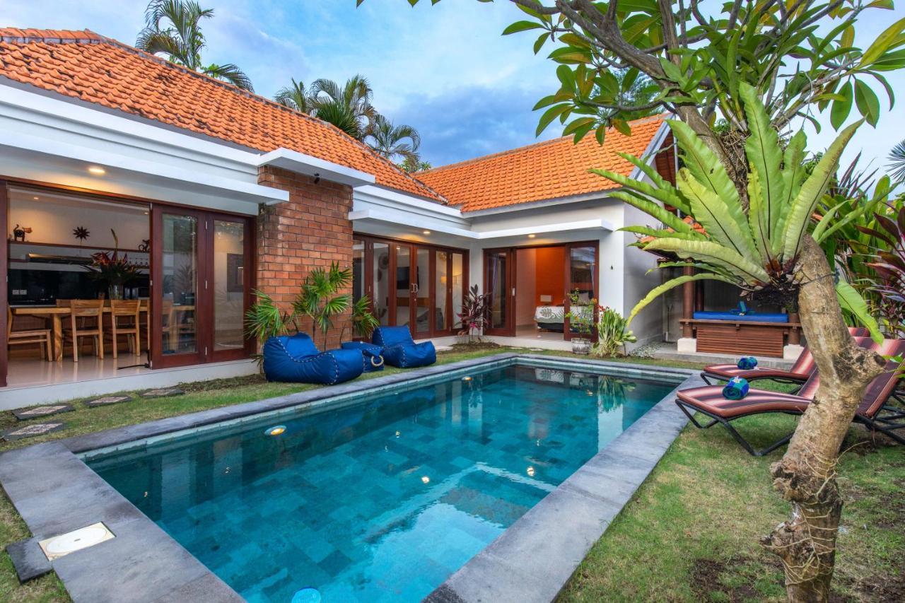 Kamboja Premium Walk To Double Six - Enclosed Living With Ac Villa *